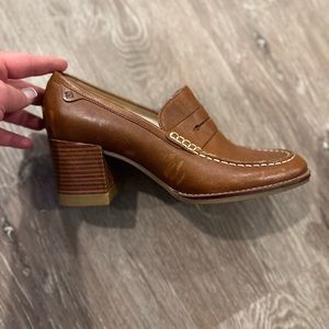 Sperry brown heeled loafers, Sz 8.5